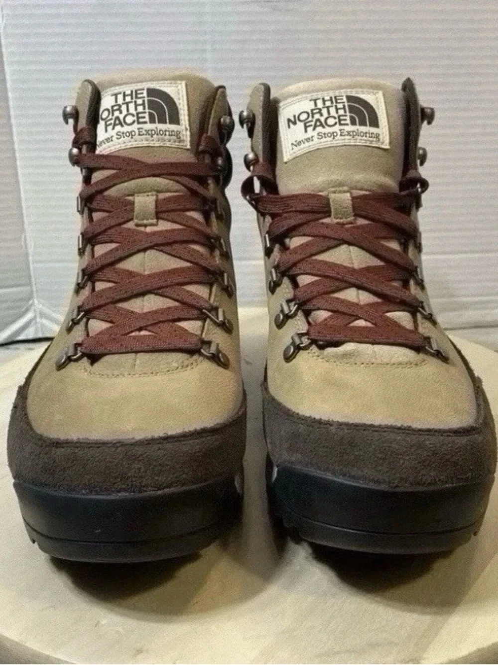 The North Face Men's 11.5 Back to Berkeley IV Leather WP rain snow winter Hiking